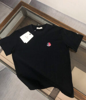 Moncler T-shirt