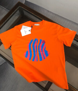 Moncler T-shirt