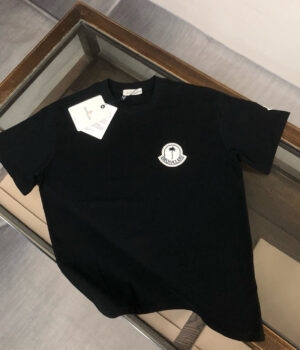 Moncler T-shirt