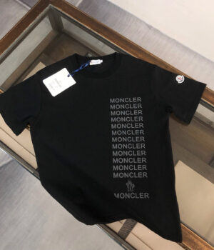 Moncler T-shirt