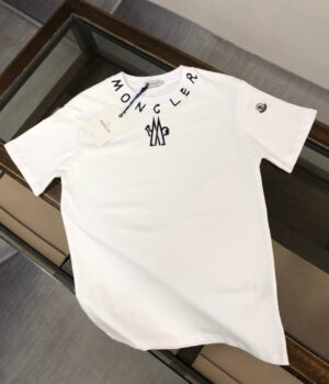 Moncler T-shirt