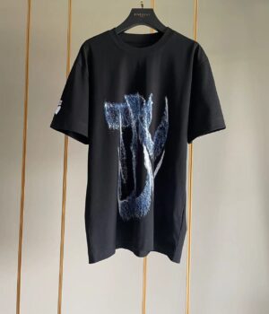 Givenchy T-shirt