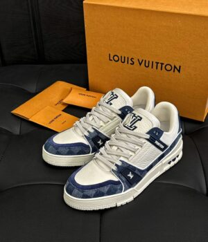 Lv Trainer