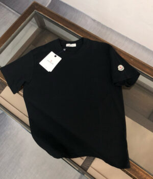 Moncler T-shirt