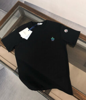 Moncler T-shirt