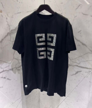 Givenchy T-shirt