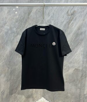 Moncler T-shirt