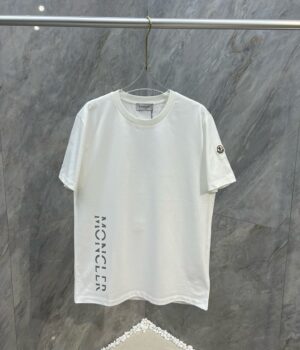 Moncler T-shirt