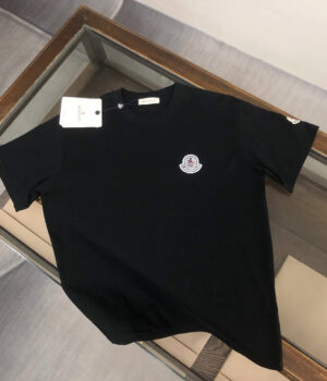 Moncler T-shirt