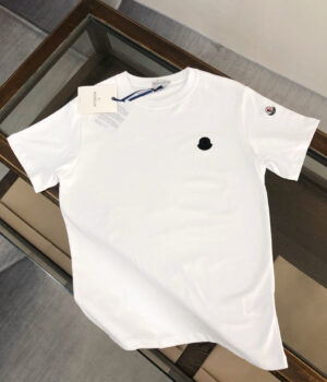 Moncler T-shirt