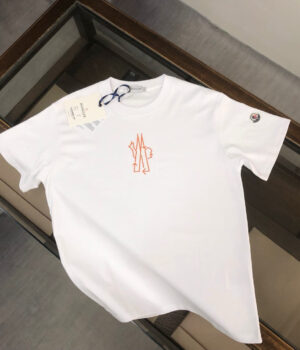 Moncler T-shirt