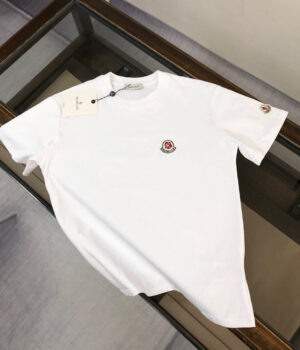 Moncler T-shirt