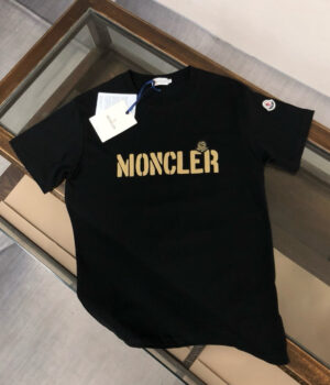 Moncler T-shirt