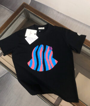 Moncler T-shirt