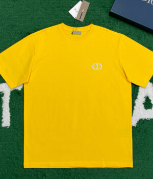 Dior T-shirt