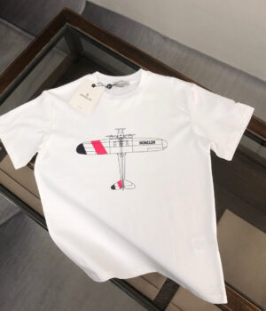 Moncler T-shirt