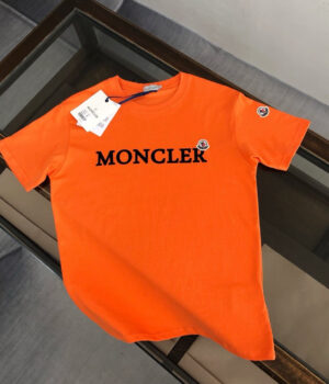 Moncler T-shirt
