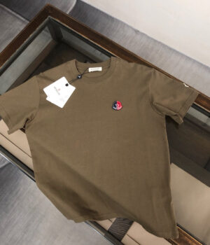 Moncler T-shirt