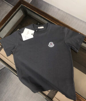 Moncler T-shirt