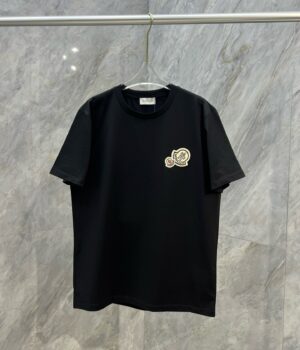 Moncler T-shirt