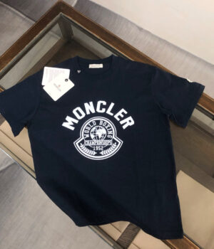 Moncler T-shirt