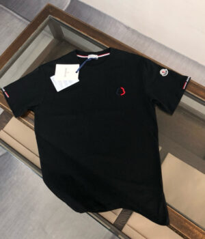 Moncler T-shirt