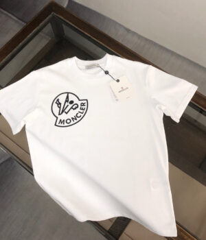 Moncler T-shirt
