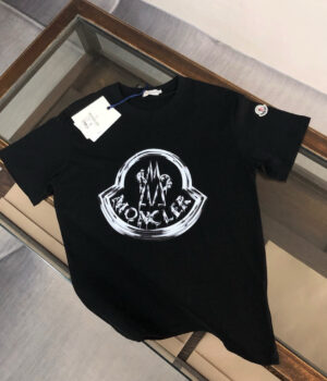 Moncler T-shirt