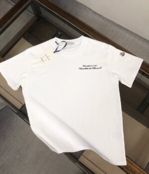 Moncler T-shirt