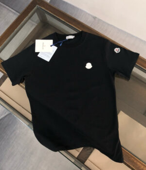 Moncler T-shirt