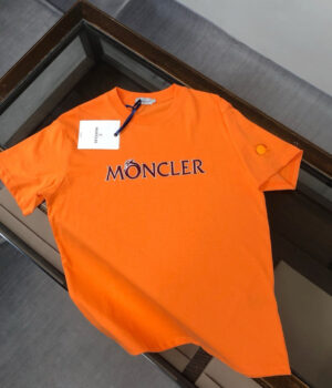 Moncler T-shirt