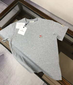 Moncler T-shirt