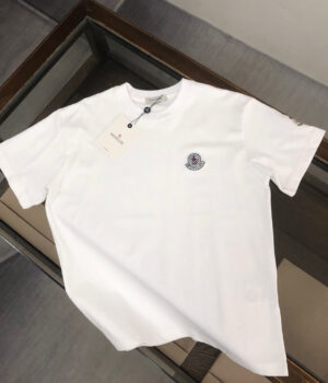 Moncler T-shirt