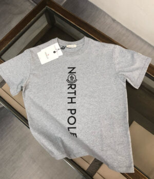 Moncler T-shirt