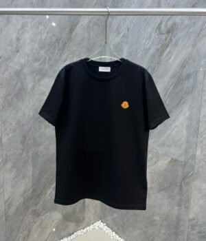 Moncler T-shirt