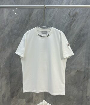 Moncler T-shirt
