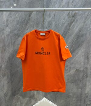 Moncler T-shirt