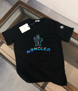 Moncler T-shirt