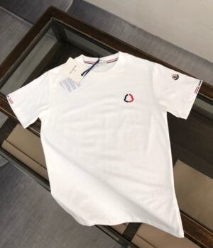 Moncler T-shirt