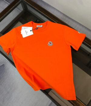 Moncler T-shirt