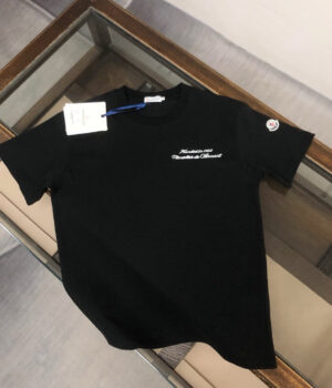Moncler T-shirt