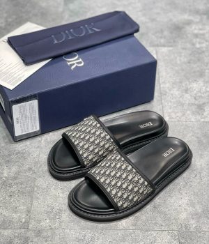 CD SANDALS