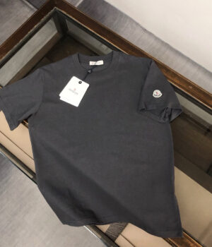 Moncler T-shirt