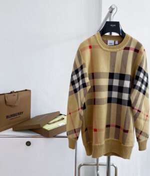 Burberry Sweater