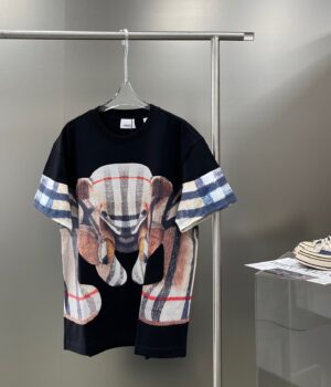 Burberry T-shirt