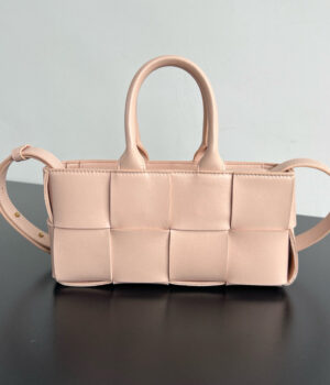 BV EAST-WEST ARCO TOTE 11*22*5.5