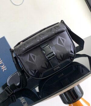 CD Diamond Explorer Messenger Bag