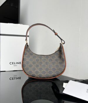 Celine Triomphe Hobo