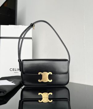 Celine Triomphe Hobo