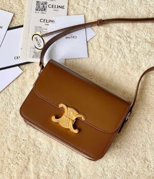 Celine Triomphe